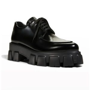 PRADA monolith derby lace up pointed toe shoes. Size 6. Like new !!!